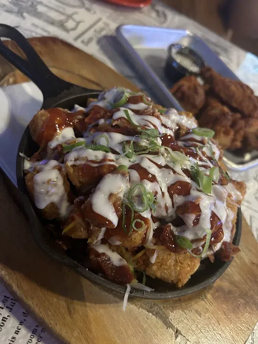 The Kettle Black Picture 5