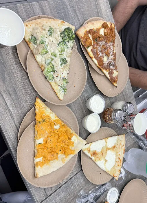 Village Maria Pizza Picture 10