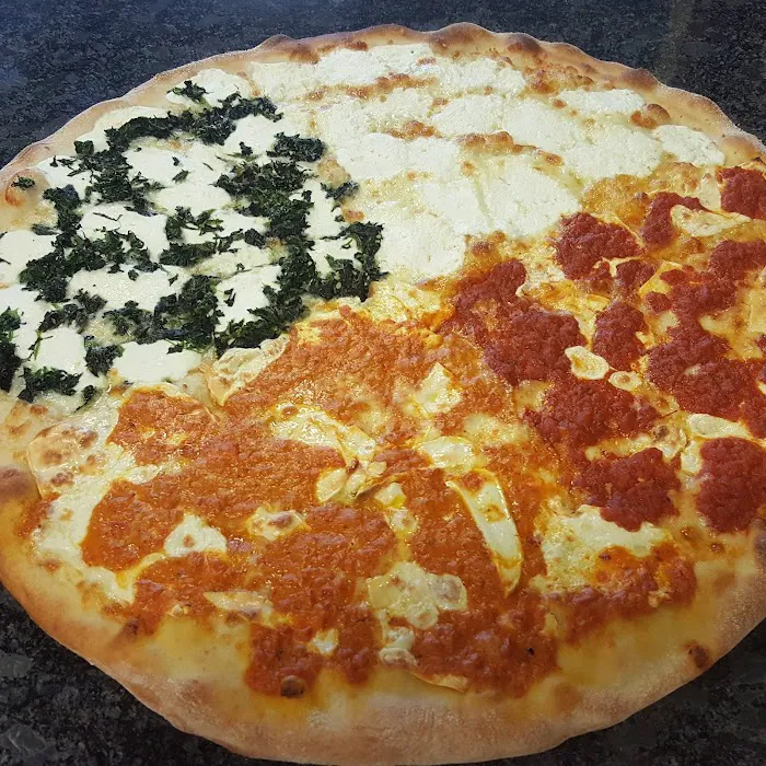 Feelin Saucy Pizza Picture 8