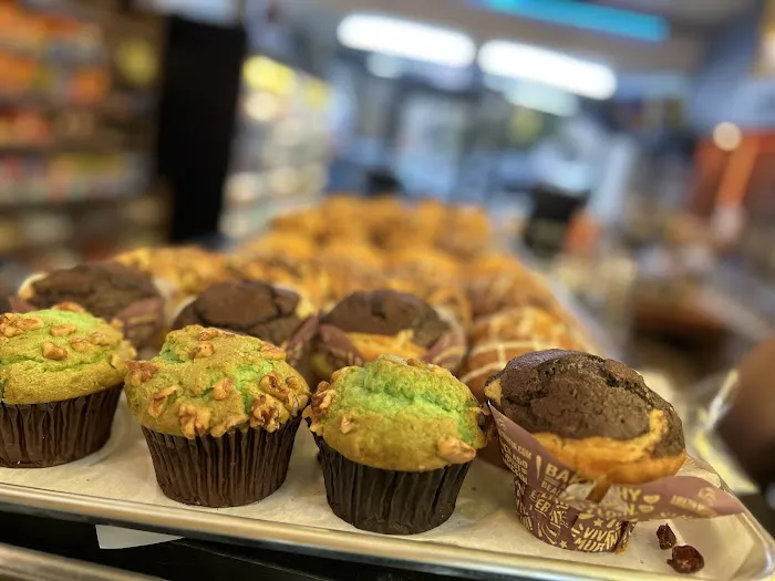 Hyatt Bagel Café Picture 5