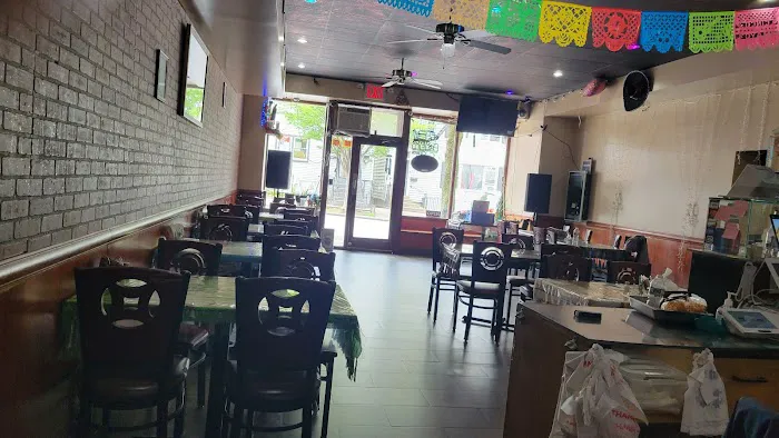 Cinderellas Mexican Restaurant Picture 8