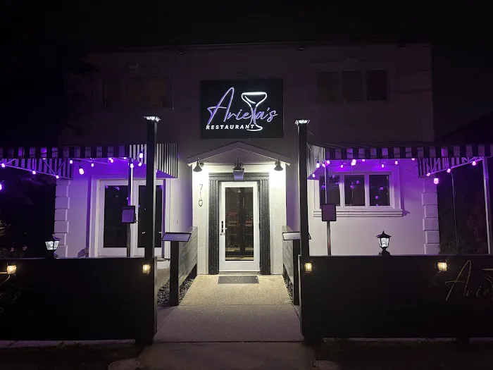 Ariellas Restaurant Picture 2