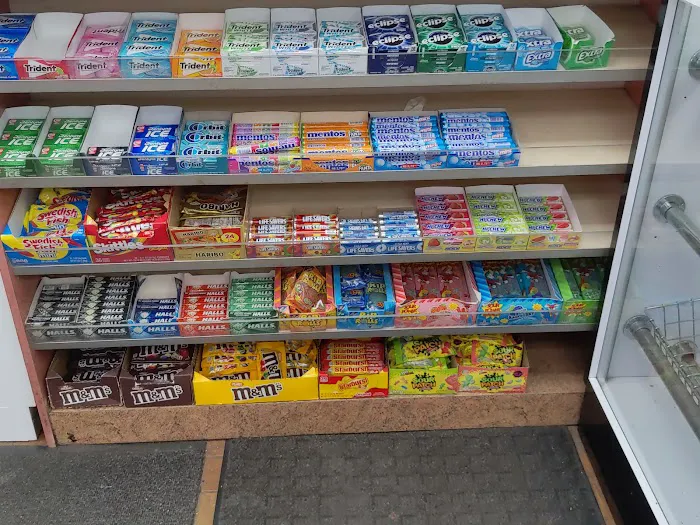 Victory Mart Deli & Grocery Picture 10