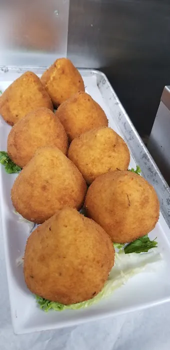 Roberto's Gourmet Kitchen Picture 4