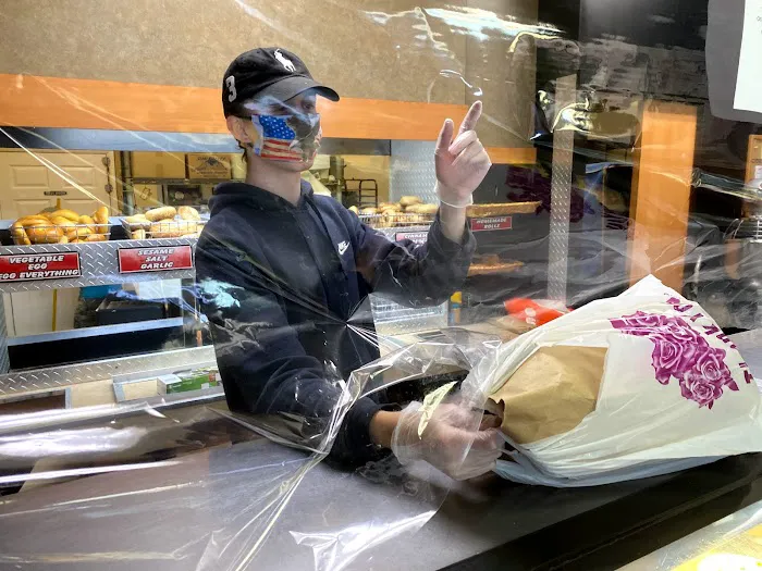 Bagels N' Buns Picture 3