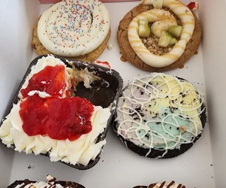 Crumbl Cookies - Wayne