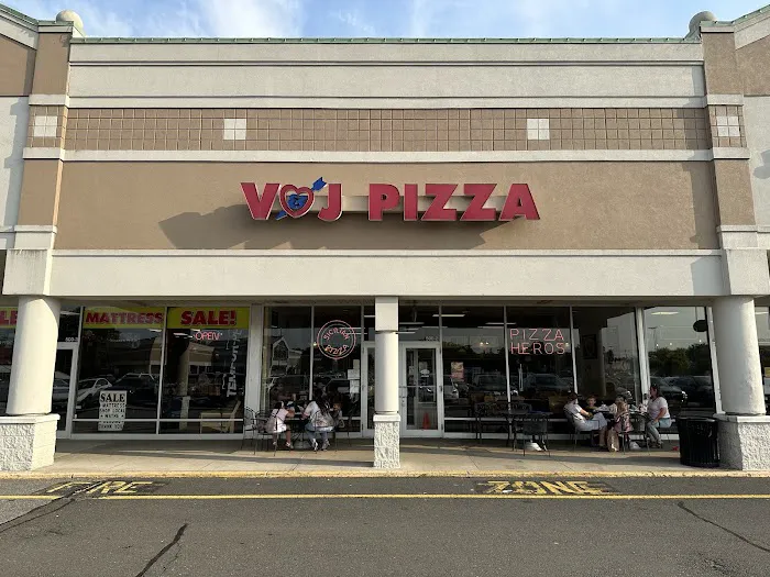 V & J Pizza Picture 8