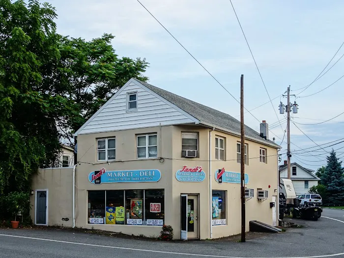 Janek's Meat Market Picture 7