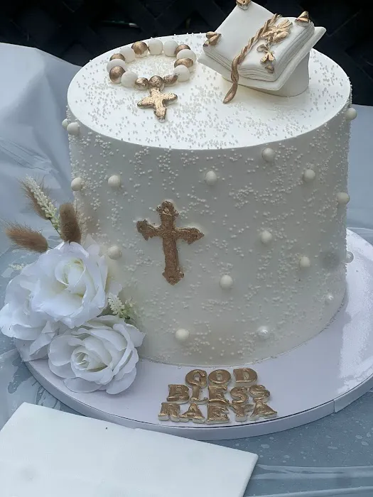 Luna Cakes Picture 8