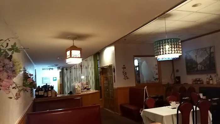 Overseas Asian Bistro Picture 1