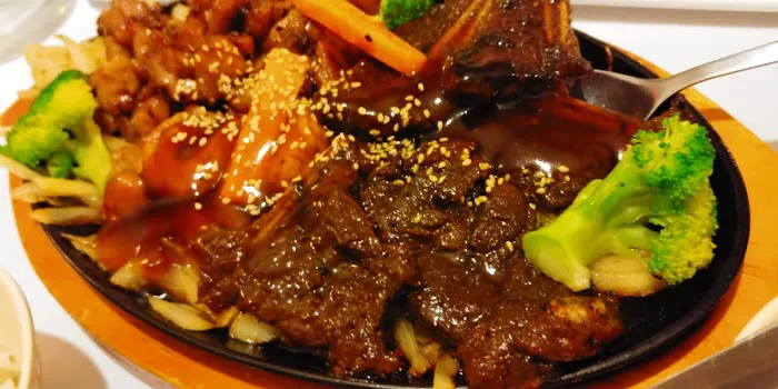 Overseas Asian Bistro Picture 7