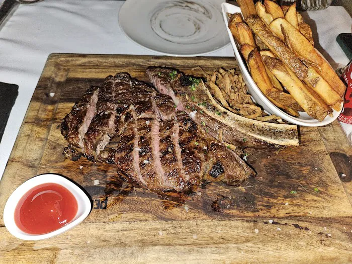 Peppercrust Steakhouse Picture 9