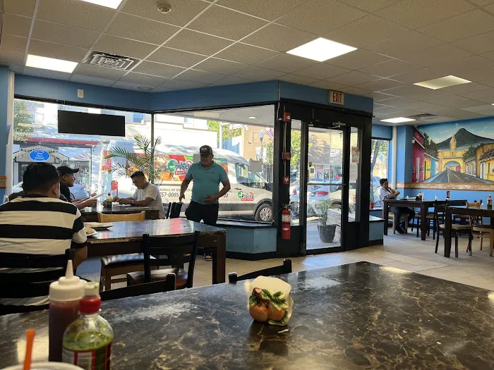 El Sabor De Mi Guatemala Restaurant Picture 7