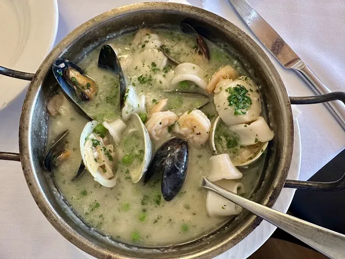 Segovia Tavern Picture 8