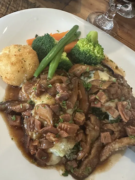 Monica's Restaurant Picture 9