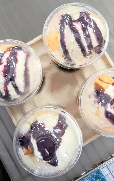 Tropical Hut Picture 9