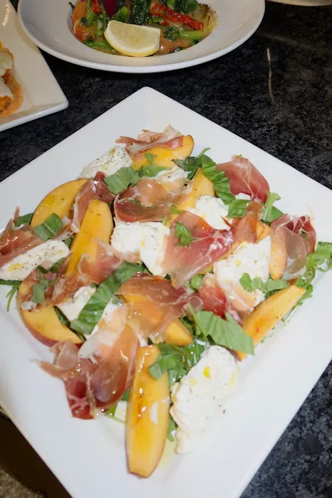 Famiglia Pizzeria Modern Italian Kitchen Picture 4