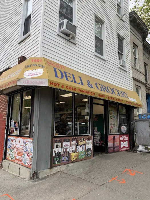 Sam Deli & Grocery Picture 1