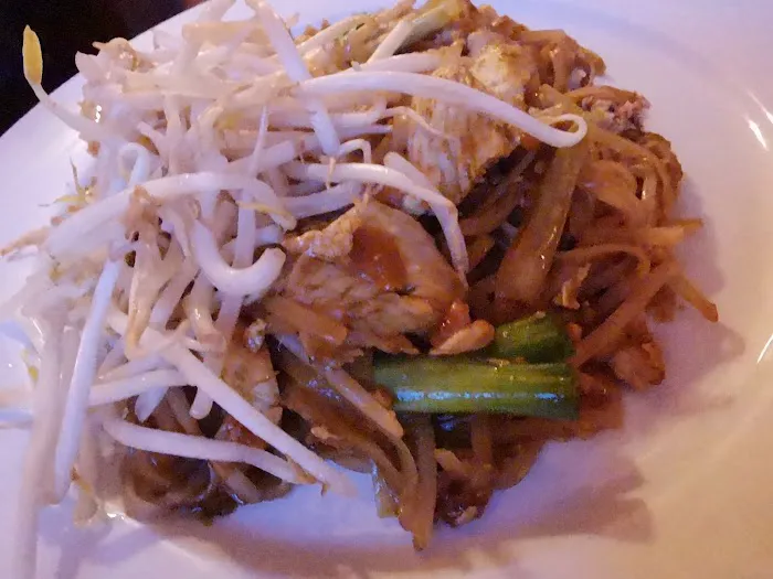 Summit Thai Cuisine Picture 2