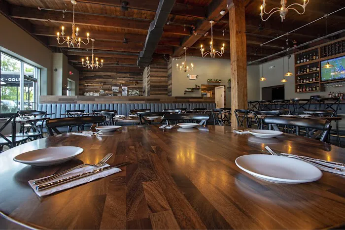 The Clubhouse | Eat • Drink • Golf Picture 9