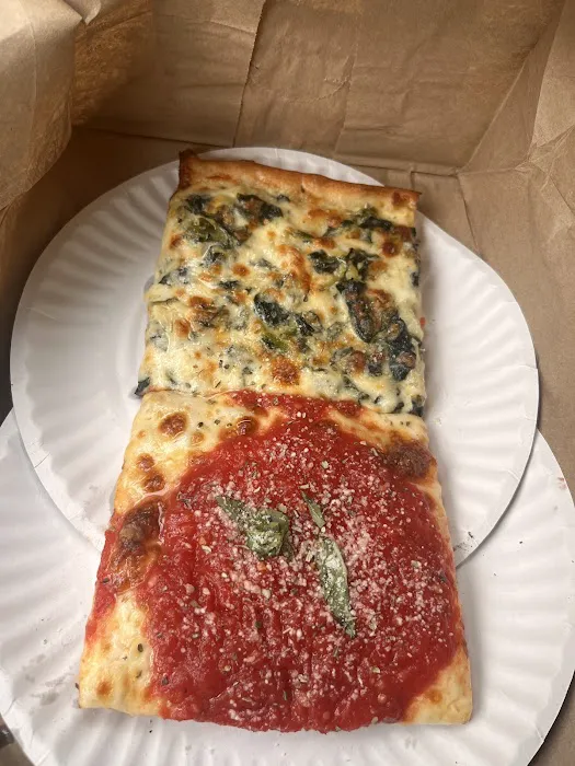 Delizia Pizza Kitchen (Fairfield) Picture 1