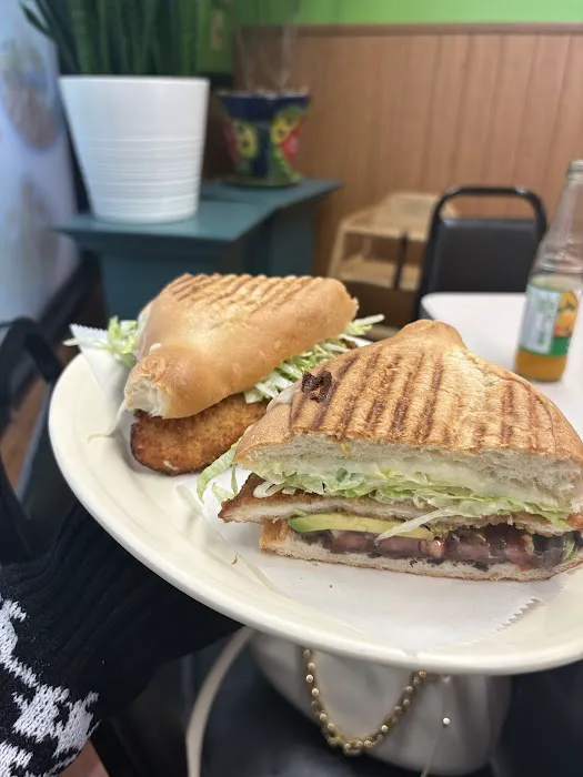 Yetla's Restaurant & Deli Picture 9