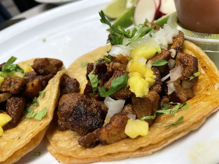 Yetla's Restaurant & Deli Picture 8