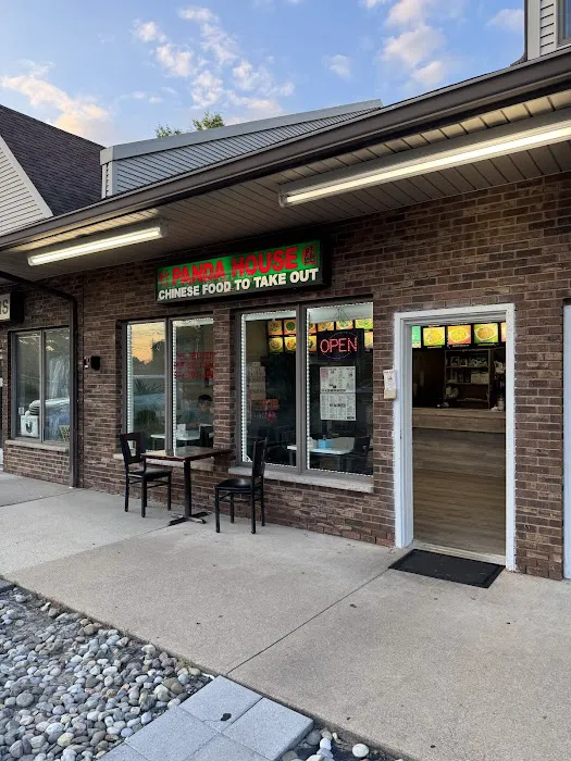 Panda House Picture 5