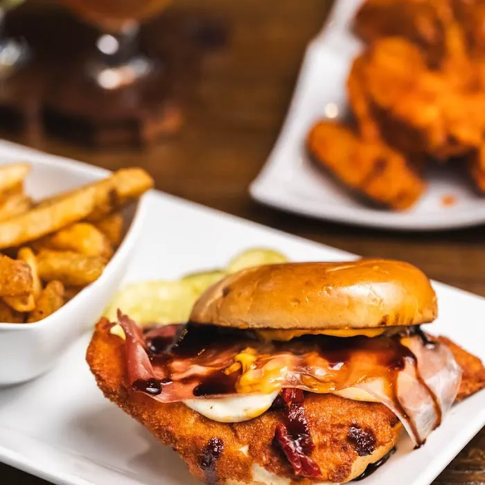 Garden State Tavern Picture 6