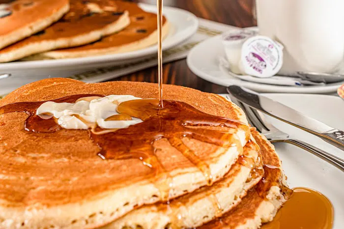 Alps Diner Picture 7