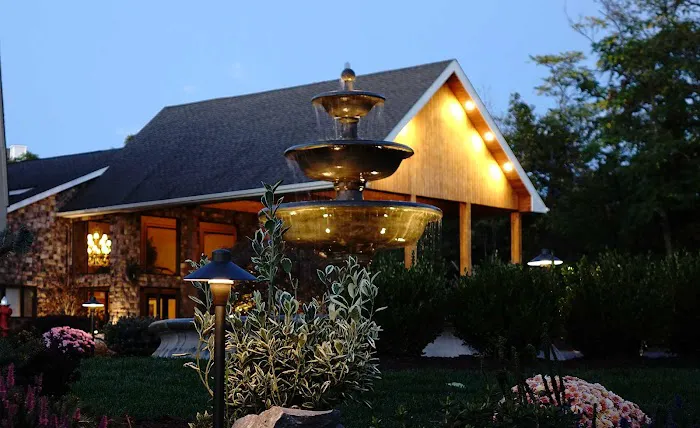 Barnyard & Carriage House Picture 1