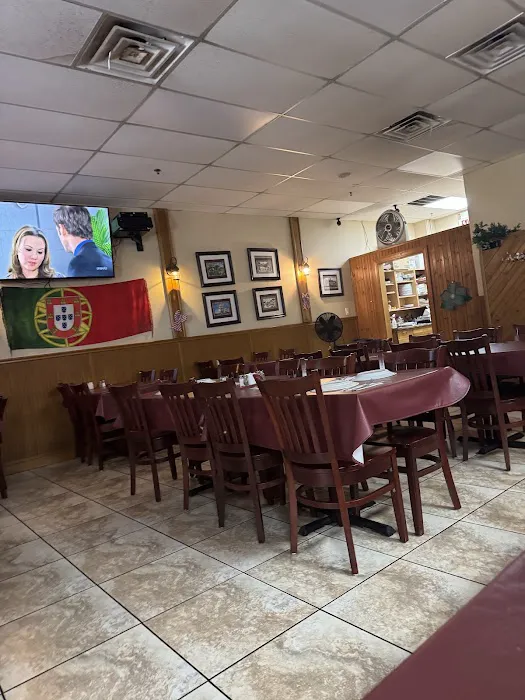 Portuguese Churrasqueira Restaurant Picture 8