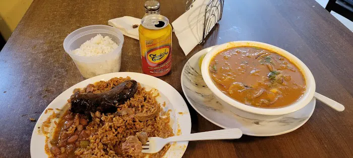 La Madrina Deli Restaurant Picture 9