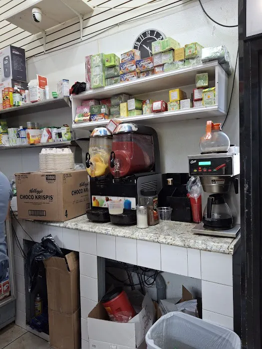 La Madrina Deli Restaurant Picture 7