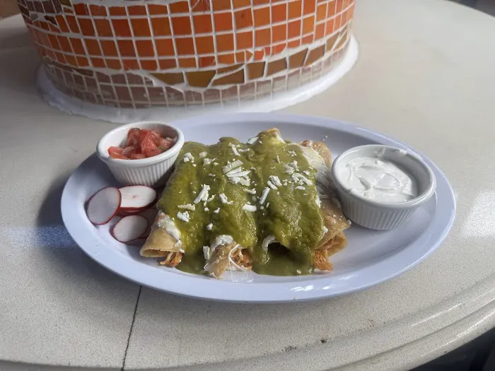 La Esquinita Picture 8