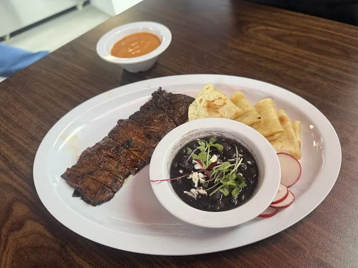 La Esquinita Picture 2