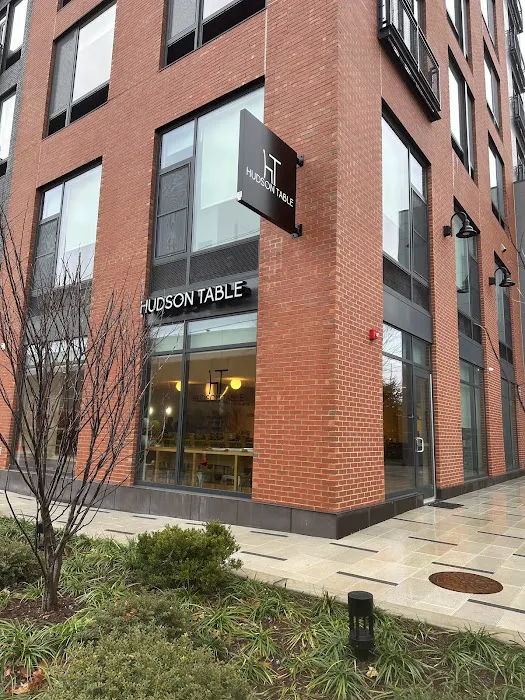 Hudson Table Stamford Picture 5