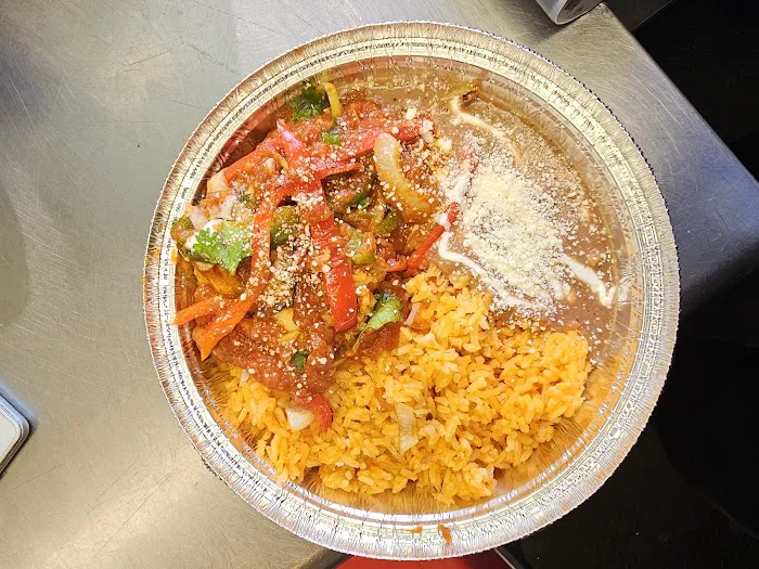 MUNDO'S FOOD TRUCK Picture 8