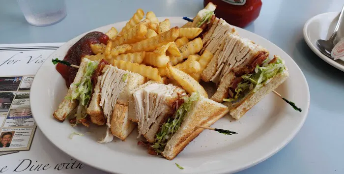 Curley's Diner Picture 2