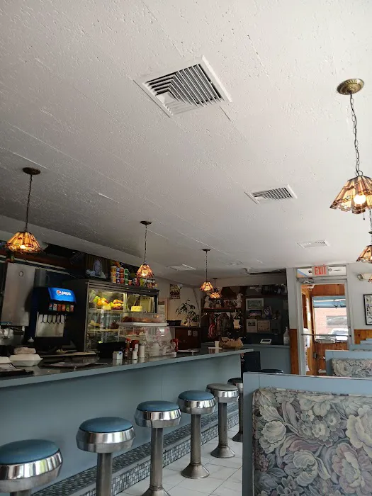 Curley's Diner Picture 8
