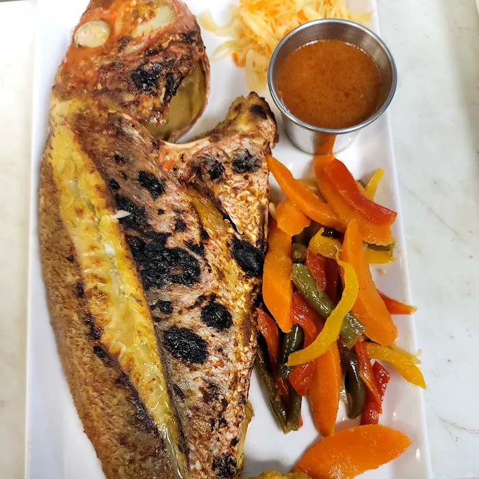 La Perle Restaurant & Bar Picture 10