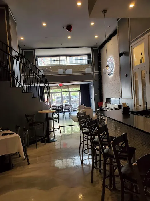 La Perle Restaurant & Bar Picture 2