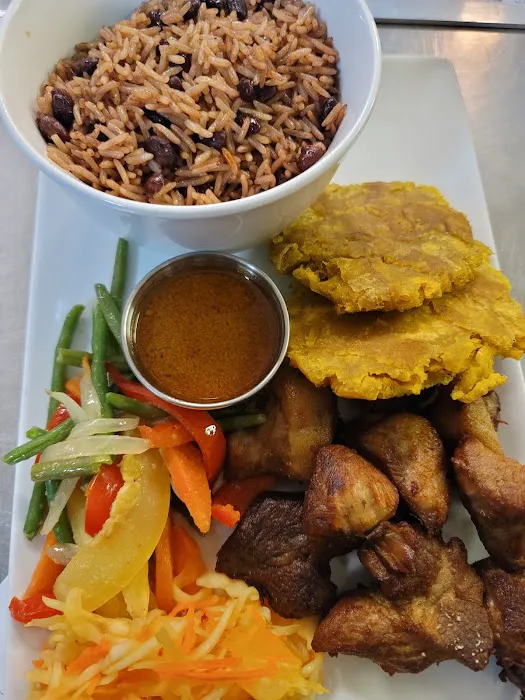 La Perle Restaurant & Bar Picture 8