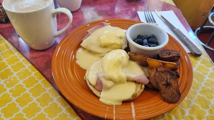 SEASONS EATS Picture 3