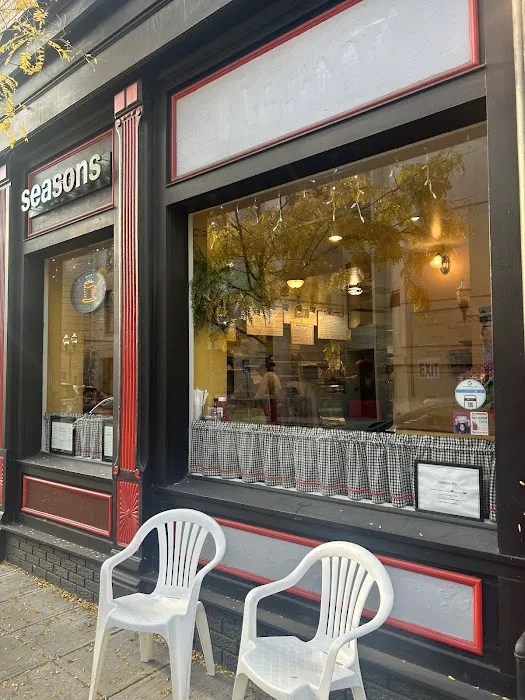 SEASONS EATS Picture 10