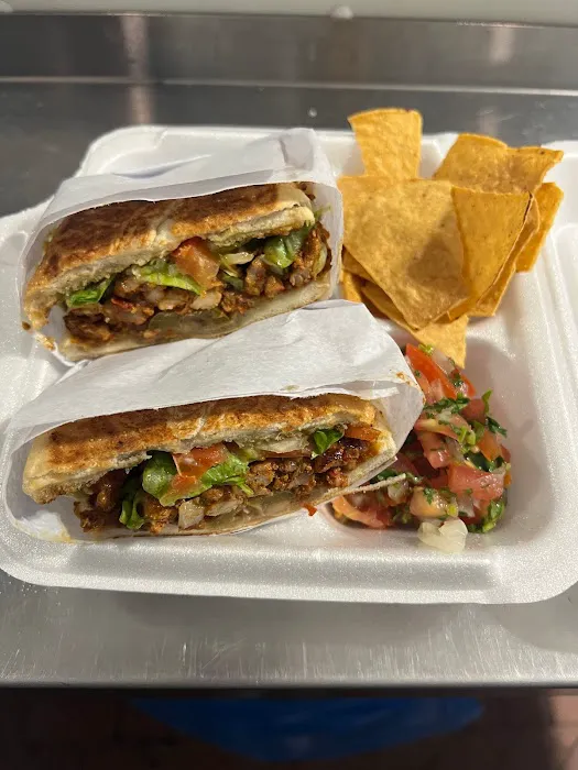 La Catedral De Los Tacos Picture 6