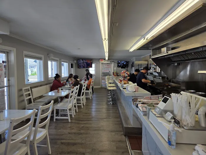 Chef's Diner Picture 6