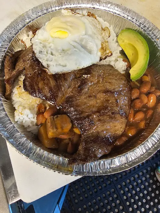 Carolina's Food Truck Picture 5