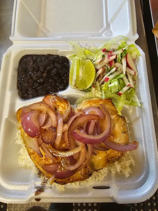 Carolina's Food Truck Picture 3