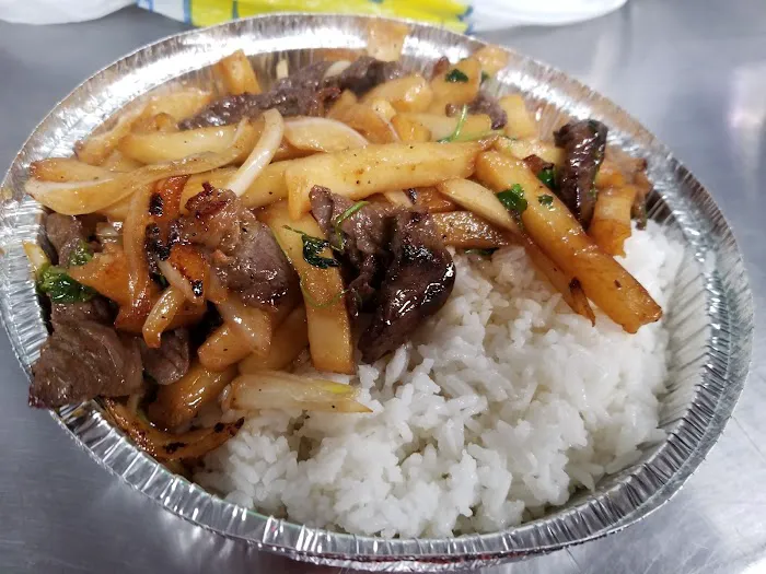 Daniel's Food Truck Picture 3